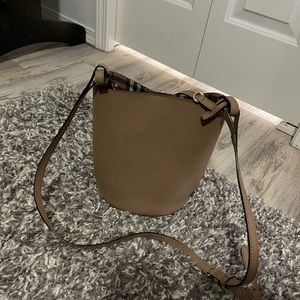 Burberry reversible bucket sling